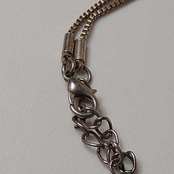 18.5 Inch Cross Pendant Necklace - Picture 9 of 13